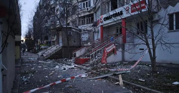 Унаслідок російського обстрілу багатоповерхівки у Херсоні є жертва та поранені - Події